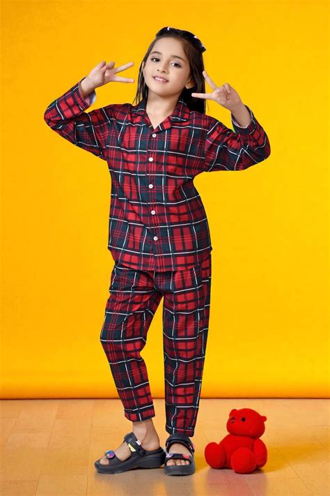 Buy Red and Black Christmas Theme Girls Cotton Night Suit Online – Club96