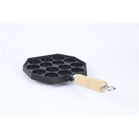 Iwachu Cast Iron Induction Takoyaki Frying Pan 14-Ball Capacity