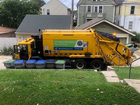 City Hall: Milwaukee Moving to Biweekly Recycling Pickup » Urban Milwaukee
