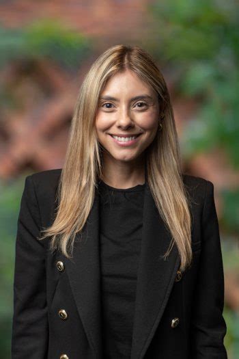 Manuela Zuluaga - Serrano Martínez CMA