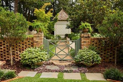 26 Garden Gate Ideas That Will Transform Your Outdoor Space