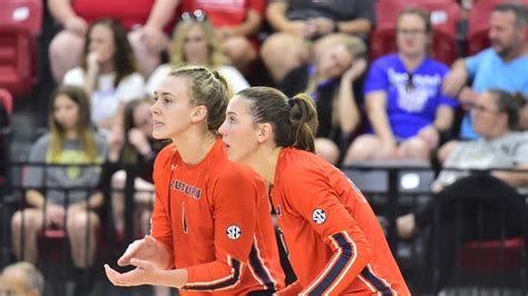 Auburn Volleyball begins SEC campaign in Tuscaloosa - Auburn Tigers ...