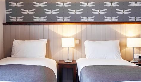 SUN INN HOTEL (Eastwood) - Hotel Reviews, Photos, Rate Comparison ...