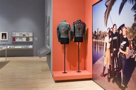 Copy Machine Art 的图像结果