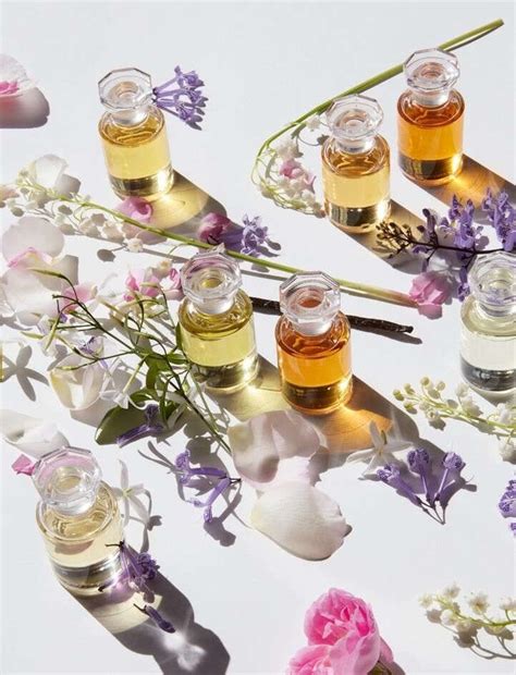 Here's Your Guide To Layering Scents The Right Way | Grazia India