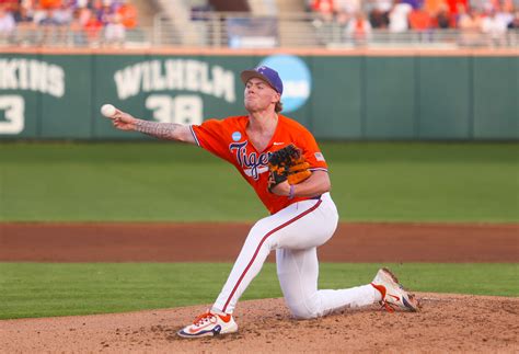 No. 11 Clemson Scores Late To Top Spartans 7-3 in Clemson Regional ...
