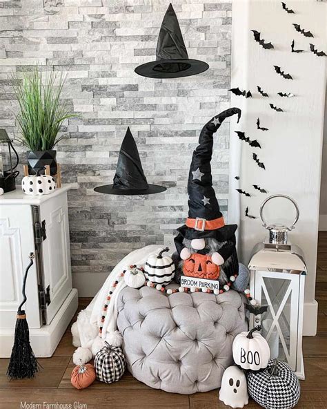 36 Fun Halloween Witch Decor Ideas to Dress Up Your Home