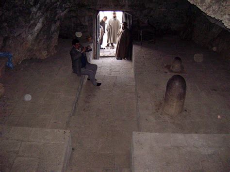 Bumzu or Bhaumajo Caves