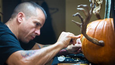 See it: The man who turns pumpkin-carving into art