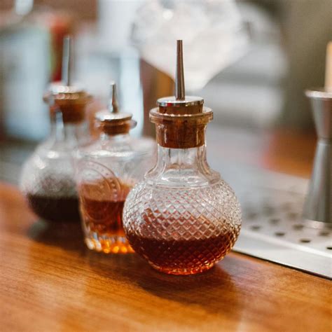 What Are Bitters and How to Use Them in Mocktails