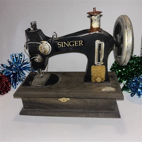 Singer Sewing Machine Box 的图像结果