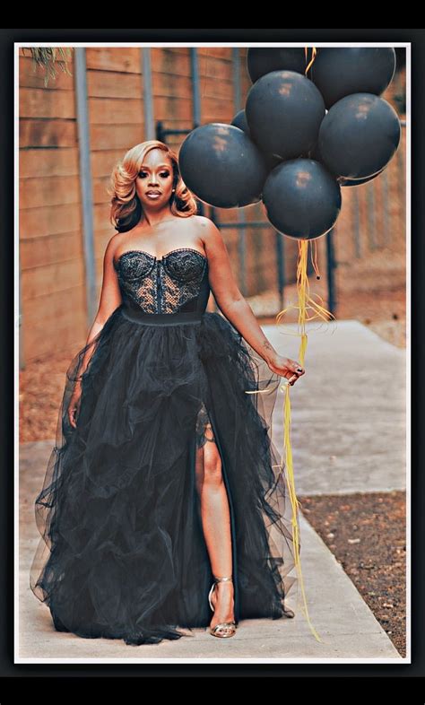 40th Birthday Shoot in 2024 | Birthday dress women, Birthday outfit for ...