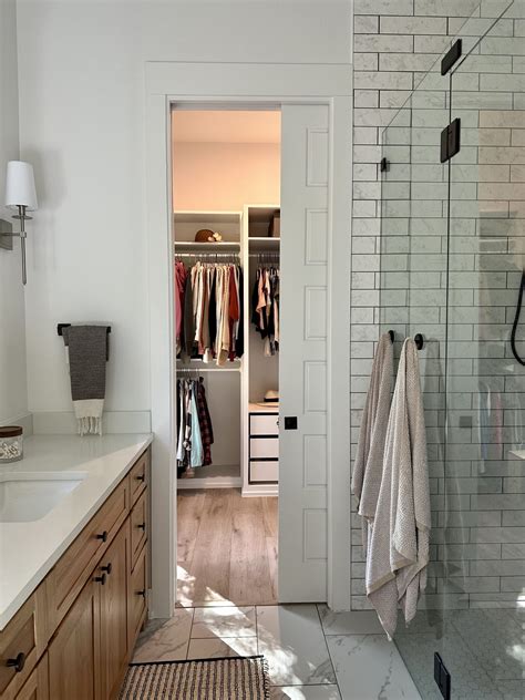 Master Bathroom Floor Plans With Walk In Closet