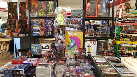 Kempton Park ToyFair, Kempton Park Racecourse, Sunbury-on-thames, 11 ...