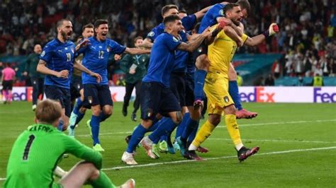 欧洲杯2020决赛英格兰主场落败“极端痛苦” 意大利狂喜再捧金杯 | 新华侨网