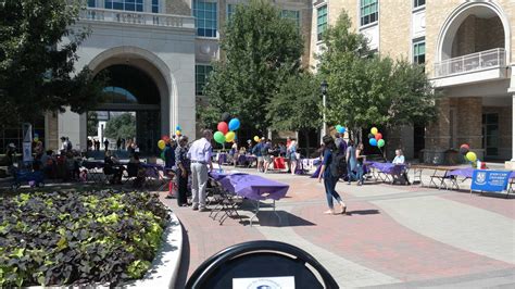 Study Abroad holds kickoff fair for 2017 summer programs | TCU 360