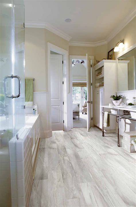 Bathroom-Coastal Beach House-Wood Look-Light | Vinyl plank flooring ...