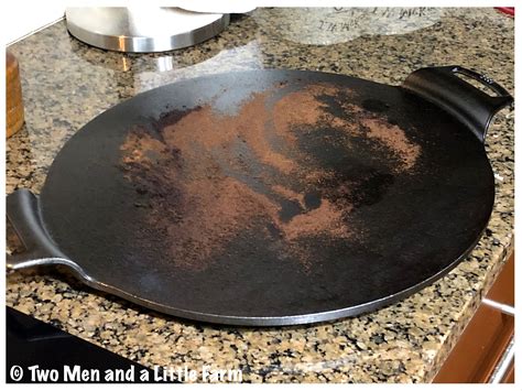 Two Men and a Little Farm: LODGE CAST IRON PIZZA PAN REVIEW