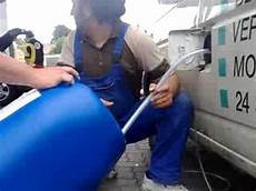 benzin aus auto abpumpen zum saufen zu teuer benzin statt diesel benzin aus auto abpumpen zum saufen zu teuer benzin statt diesel