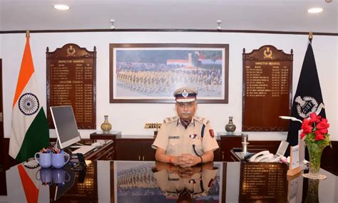 Ranjan takes over as Director Gen of CISF
