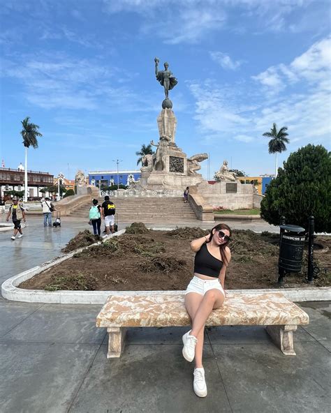 Carol Villanes | Un par de días por aquí 🙌 | Instagram