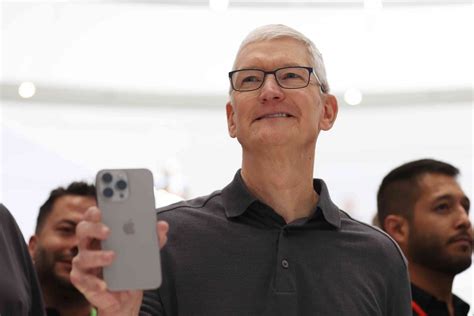 Tim Cook 的图像结果