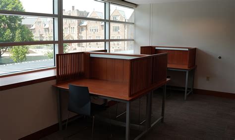 Faculty Study Room 218 - WashU Libraries