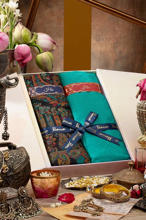 Pashtush His and Her Set of Mens Fine Wool Stole and Womens Shawl with ...