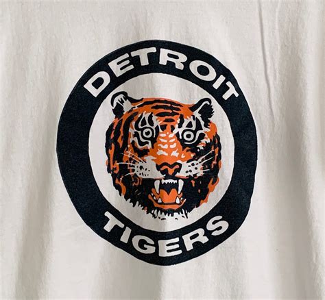 Detroit Tigers Baseball Shirt T Shirt Tee Vintage Fruit of the Loom ...