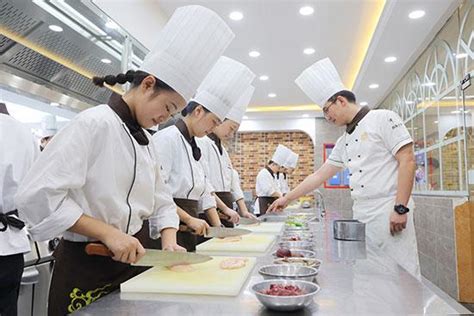 中式烹调师与厨师证有什么区别？ - 每日头条