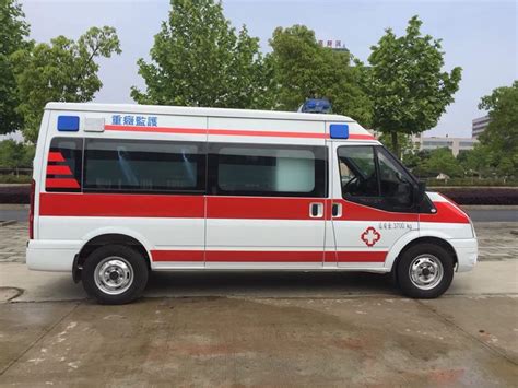 全顺V362救护车有柴油型和汽油型的区别-救护车-专汽家园
