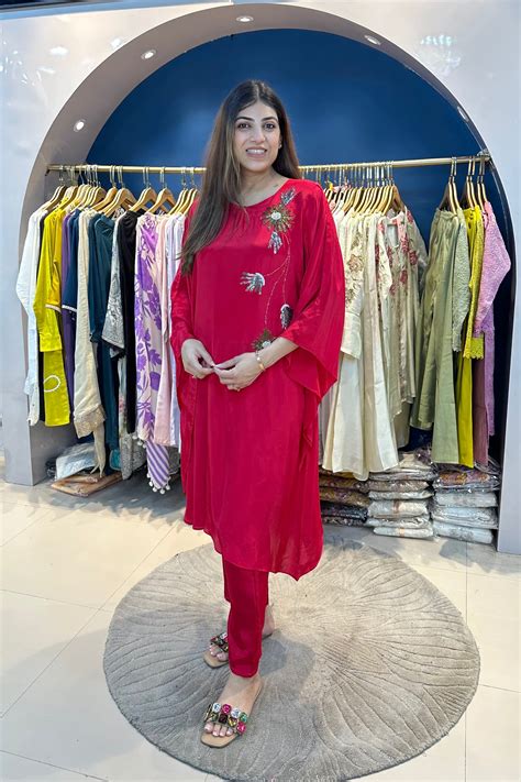 3pc Crepe Embroidered Kaftan Set Paired With Short Inner Bust Air ...