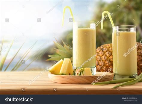 26,347 Pineapple Smoothie Stock Photos, Images & Photography | Shutterstock