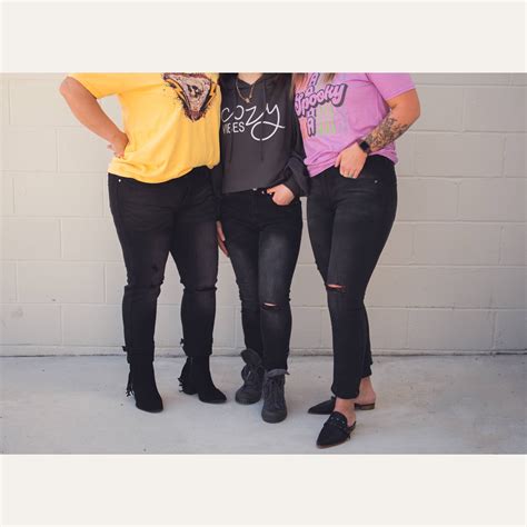 Risen Black Relaxed Skinny Distressed Jeans – Tea-Shirt Shoppe