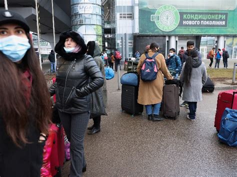 Fear Grips Ukraine As People Flee Main Cities To Evade Attacks By ...