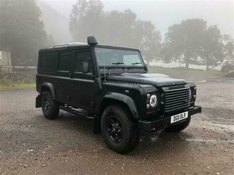 2011 11 LAND ROVER DEFENDER 110 XS 2.4 TDi STUNNING 7 SEATER IN BLACK ...