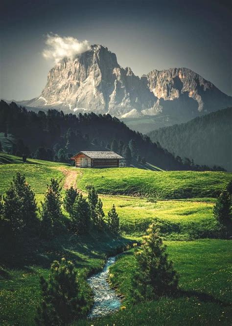 The Dolomites mountain chain of Italy : r/natureporn