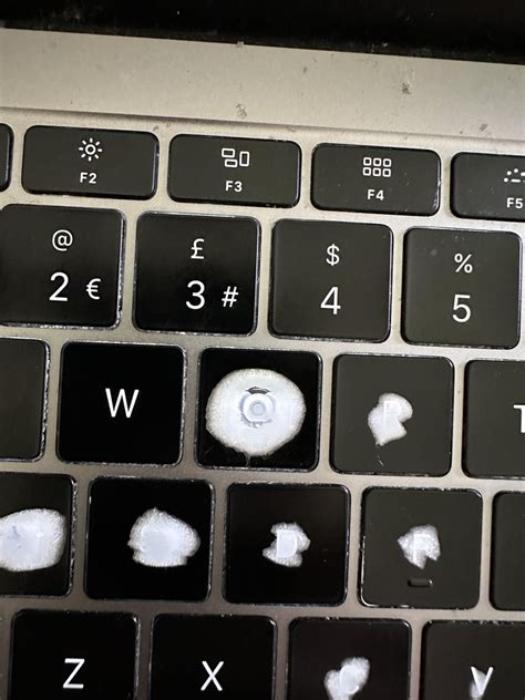 Worn keys : r/macbookair