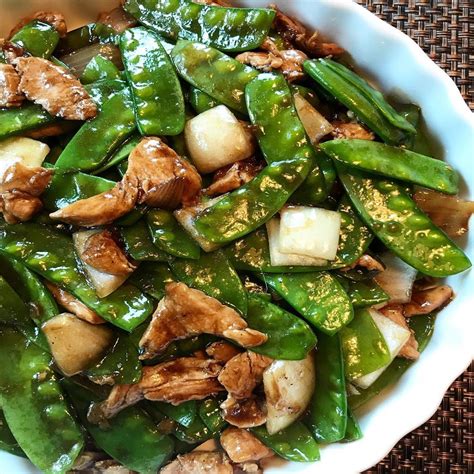 Chicken With Snow Peas