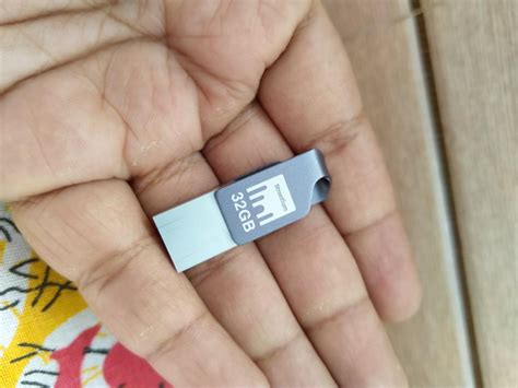 Strontium Nitro Plus 32GB Type-C USB 3.1 Flash Drive : Amazon.in ...