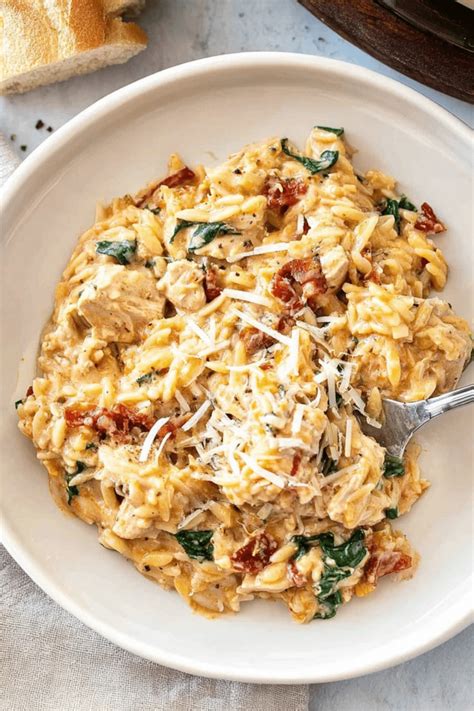 Slow Cooker Creamy Tuscan Chicken Orzo – Easy & Flavorful Recipe ...
