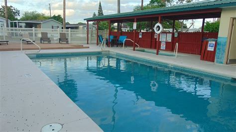 SUNSET PALMS RV & MOBILE HOME PARK (Brownsville) - Campground Reviews ...