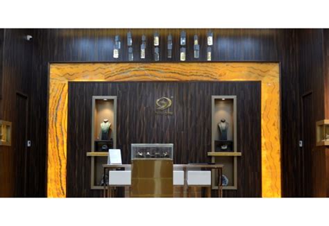 Nine Gems ® Bengaluru - Buy Yellow Sapphires, Blue Sapphires, Emeralds ...