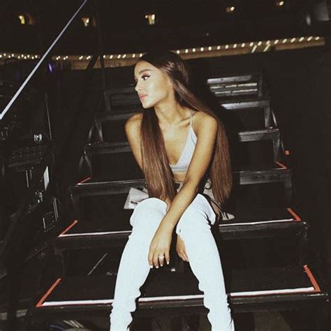 Ariana grande via instagram | Cute Ariana Grande’s Outfits | Ariana ...