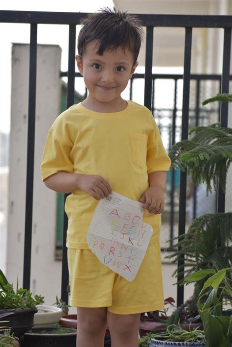 Lightweight vs Heavy weight clothing for kids? An Indian perspective – Gozi