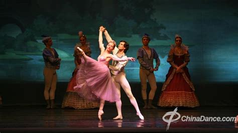 视频：俄罗斯芭蕾舞团—《天鹅湖》_腾讯·大渝网