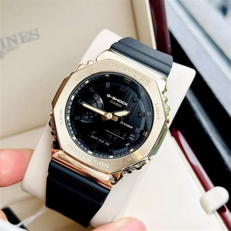 GM-2100 FULL METAL GOLD BEZEL BLACK DAIL WATCH – Tick pods