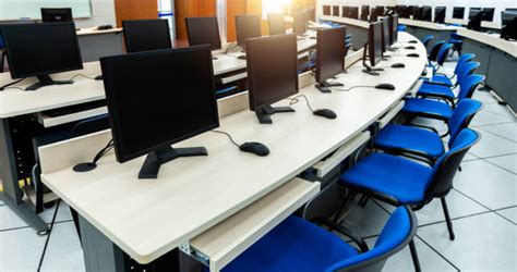 Computer Lab Cubicle 的图像结果