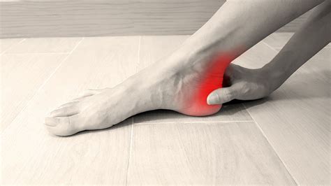 Achilles Tendon Pain Symptoms, Diagnosis, & Treatment