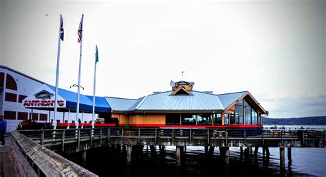 Seaside Restaurant 的图像结果